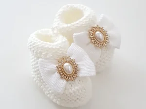Botinha com Aplique Dourado