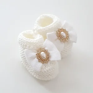 Botinha com Aplique Dourado