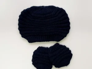 Kit em Tricot Gorro e Luvinhas