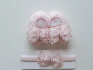 Sapatinho com laço e Mini Pérolas